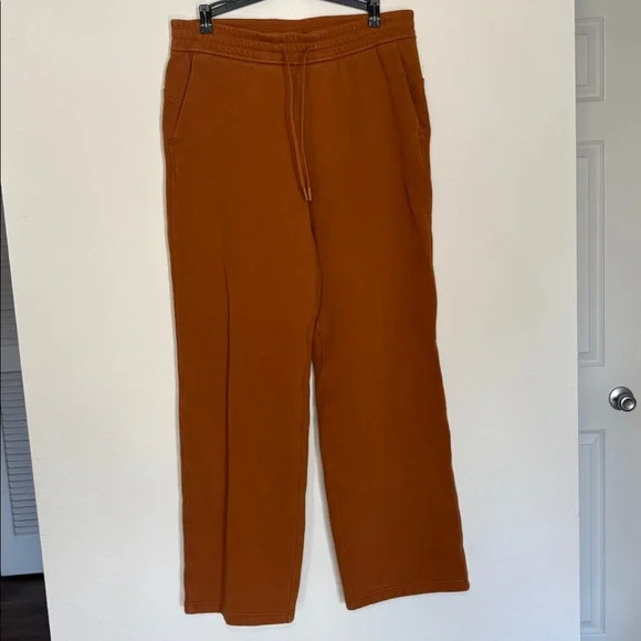 Lululemon Loungeful Straight Leg Pant Sweatpants size 10 butternut brown - Picture 2 of 8